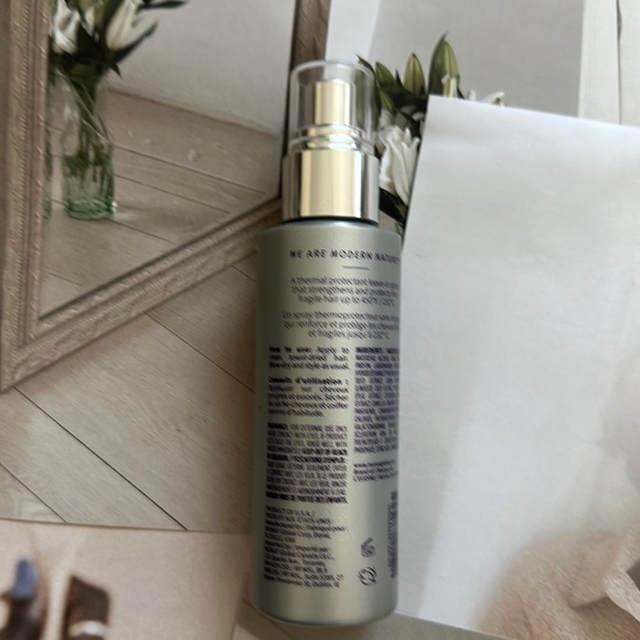 Monat Thermal Heat Protectant Spray - Picture 2 of 2
